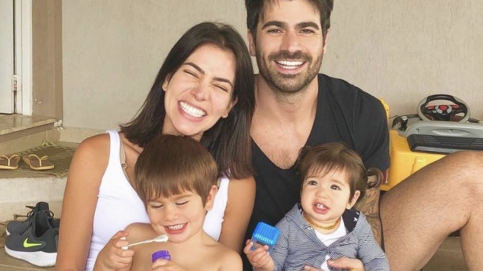 Adriana Sant'Anna e Rodrigão posam com os filhos: "razões ...